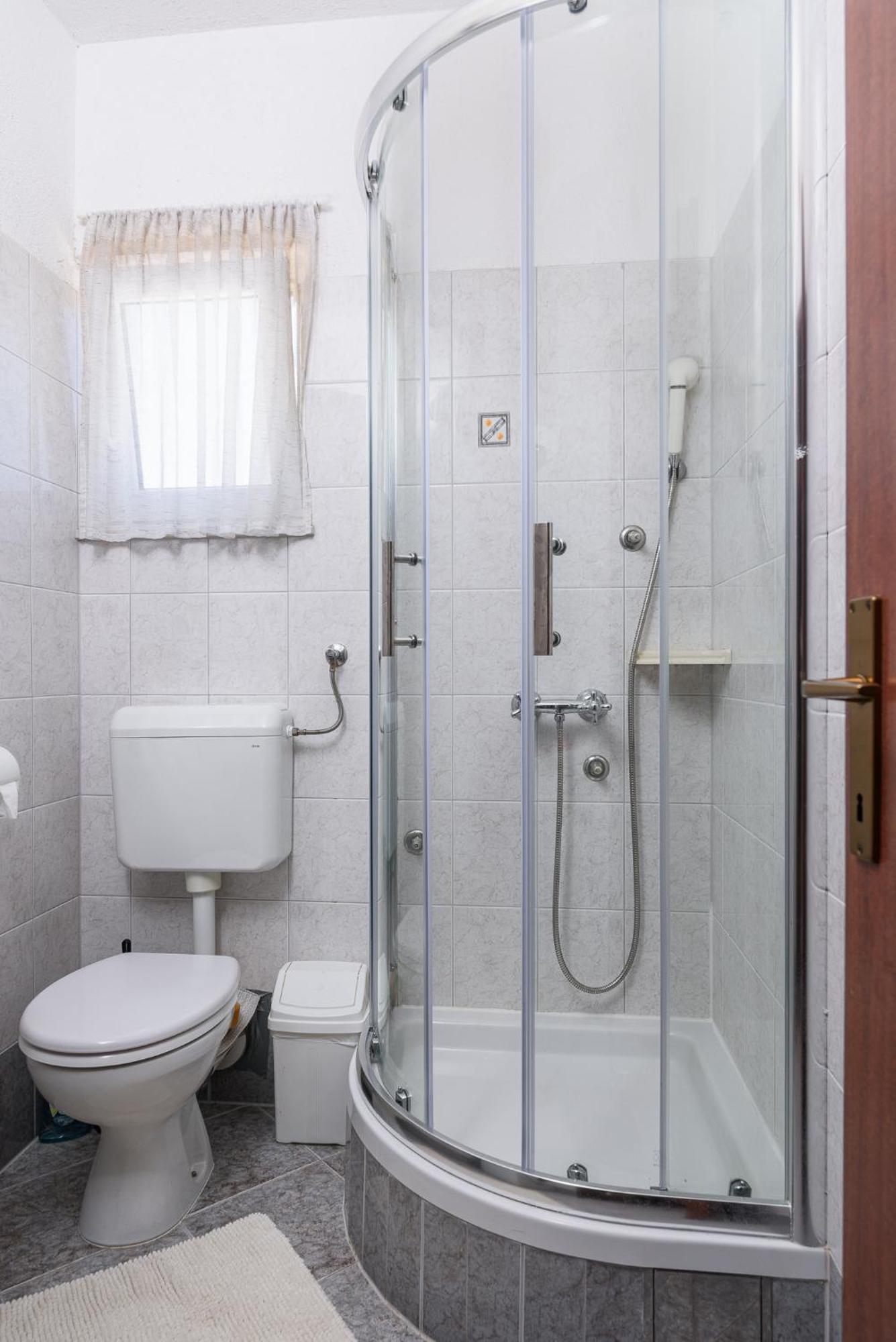 Apartmani Suki 特罗吉尔 外观 照片